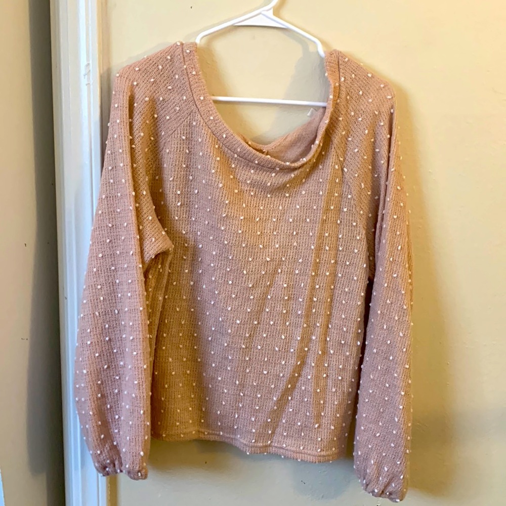 Light pink sweater with dots